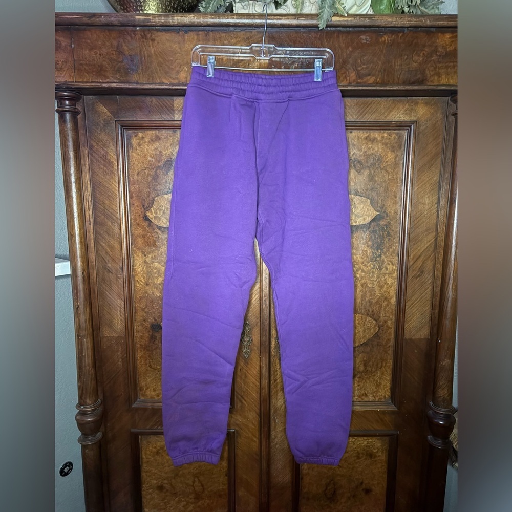NWT Homme + Femme- Purple Sweatpant Joggers. Size M